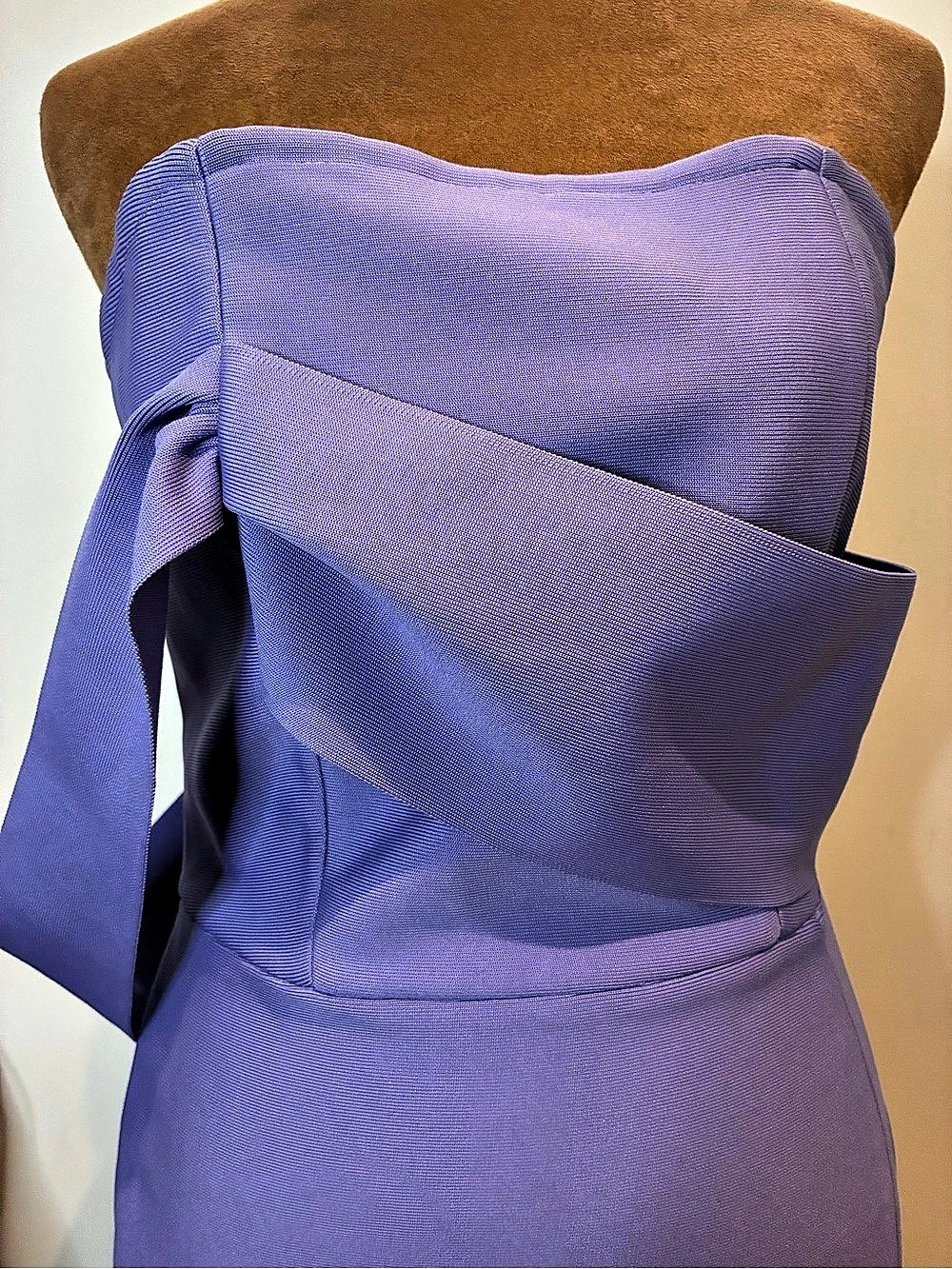 Women's Off-Shoulder Midi Dress in Purple Size Medium
